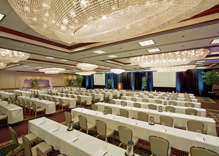 Doubletree By Hilton Naperville Hotel 3*