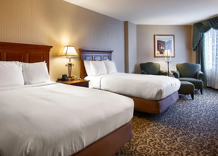 Doubletree By Hilton Naperville Hotel