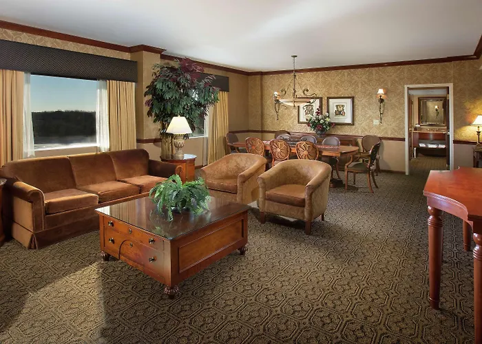 Doubletree By Hilton Naperville 3*