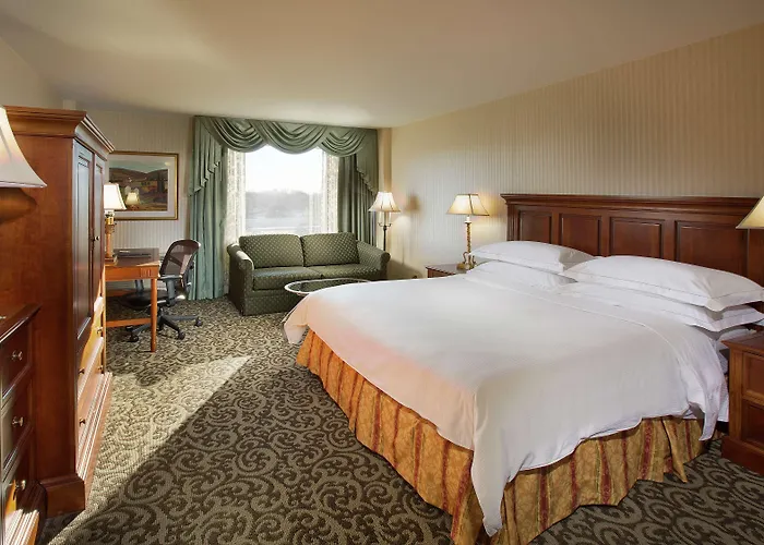 Doubletree By Hilton Naperville 3*