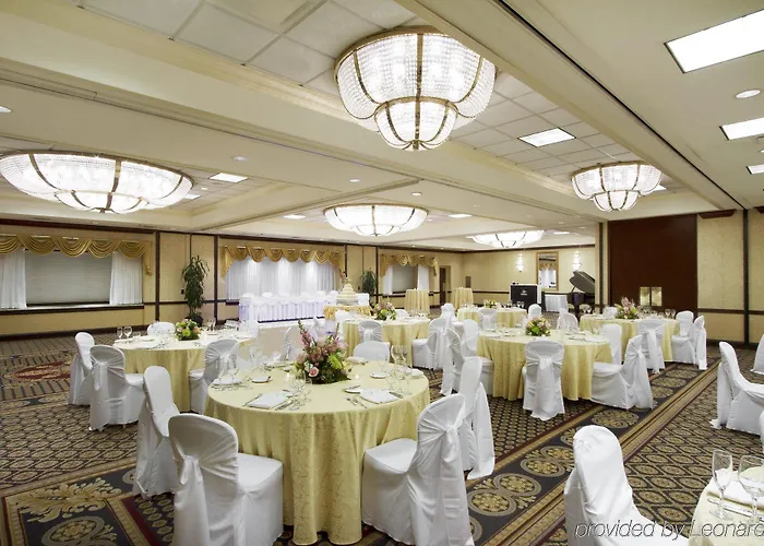 Hotel Doubletree By Hilton Naperville