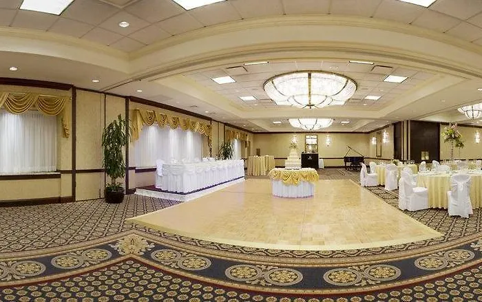 Doubletree By Hilton Naperville 3* Лайл