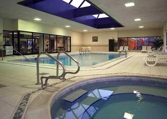 Hotel Doubletree By Hilton Naperville Lisle