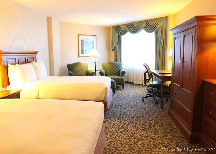Hotel Doubletree By Hilton Naperville Lisle