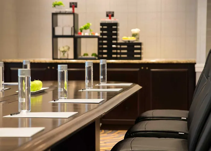 Doubletree By Hilton Naperville Hotel Lisle